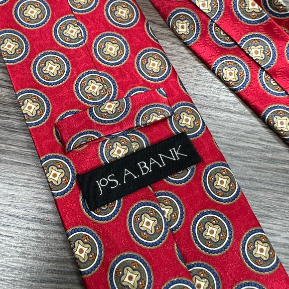 Jos A Bank Red w/ Olive & Gold Dot Pattern Tie - Picture 3 of 4